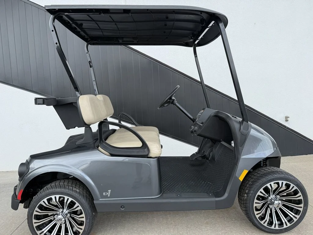 2025 E-Z-GO Freedom photo 2