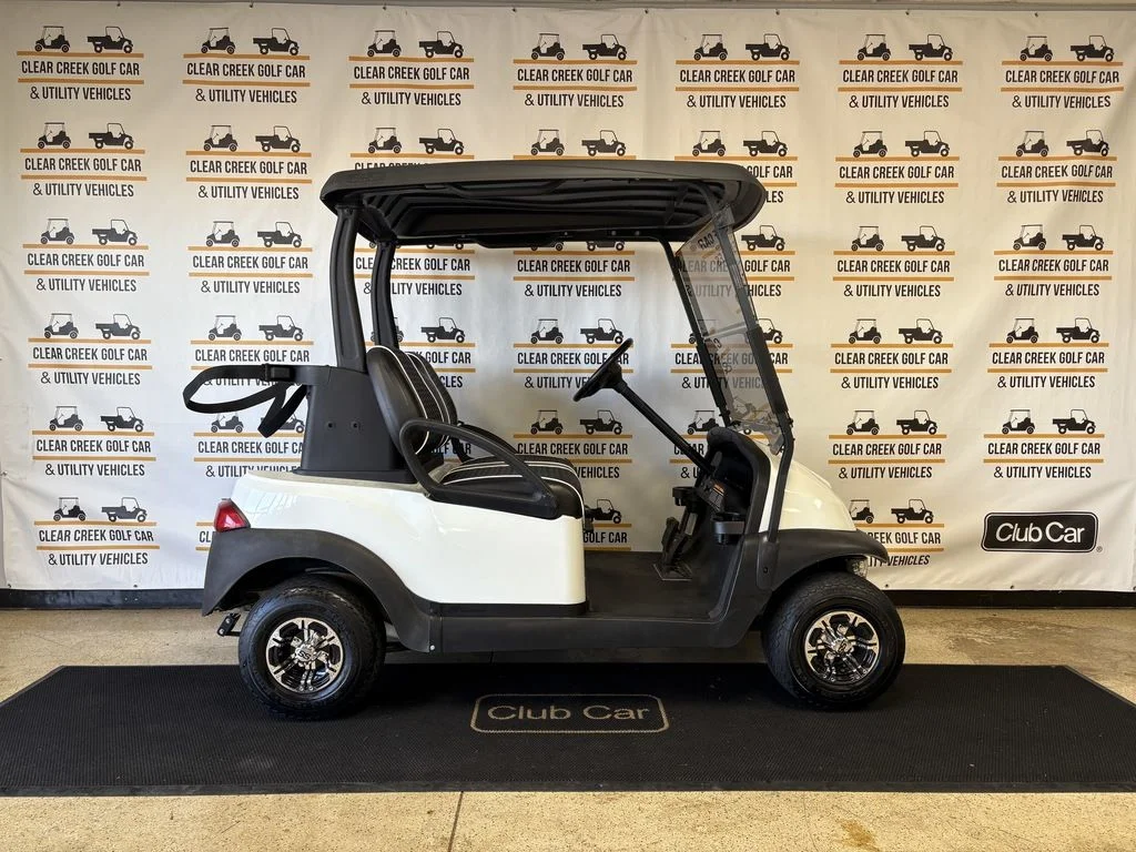 2018 Club Car Precedent Gas photo 2