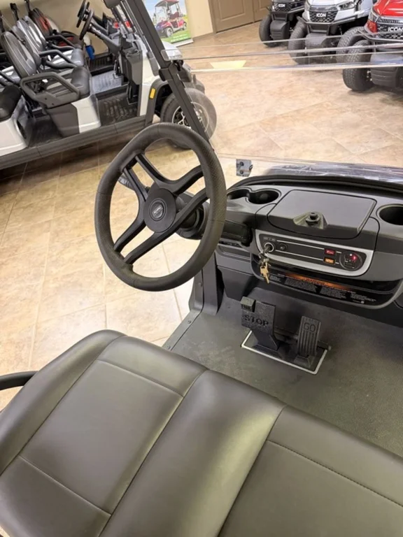 2027 Club Car Onward 6 Passenger photo 2