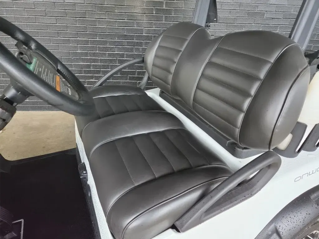 2018 Club Car Onward photo 3