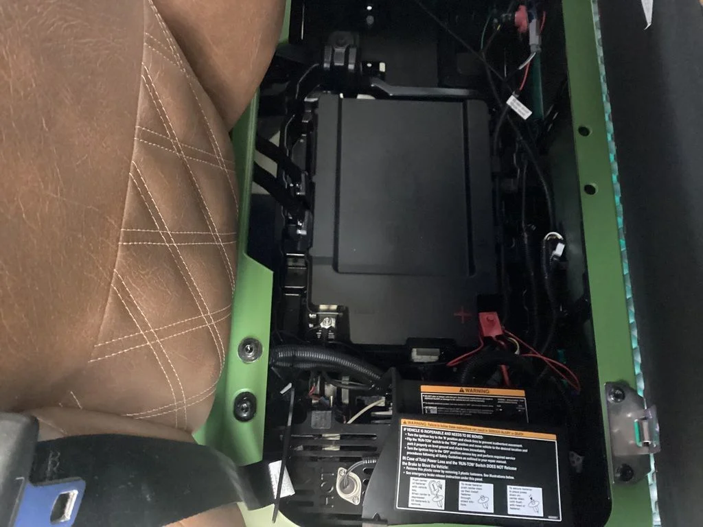 2026 E-Z-GO RXV ELiTE Lithium photo 11