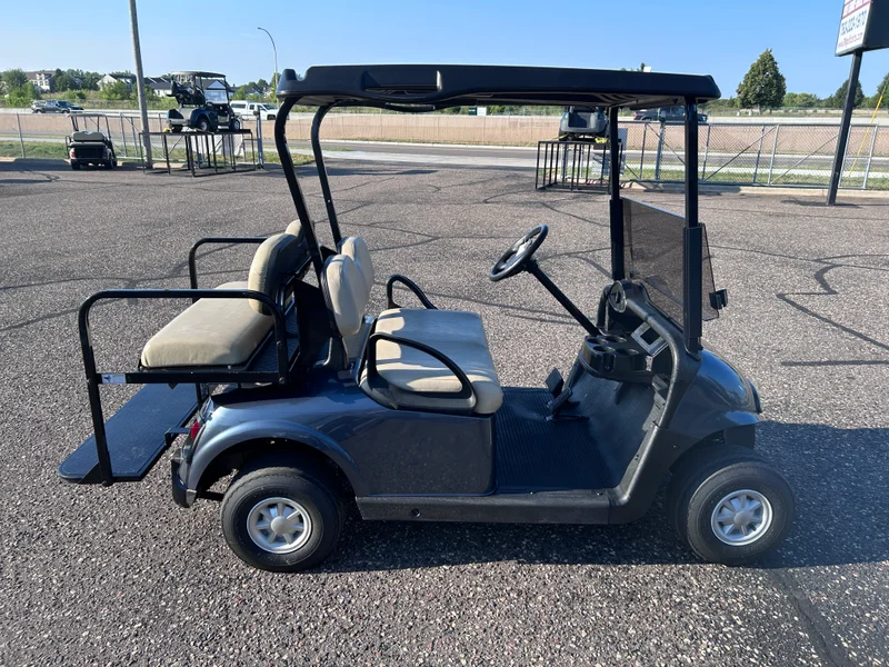 2017 E-Z-GO RXV photo 5