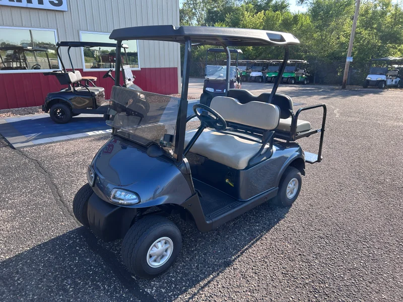 2017 E-Z-GO RXV photo 3