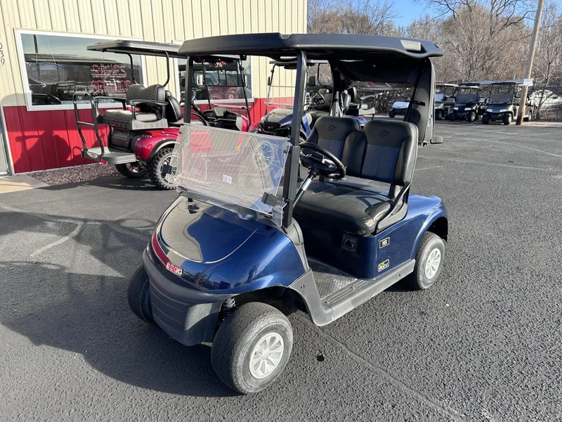 2020 E-Z-GO RXV Elite photo 8