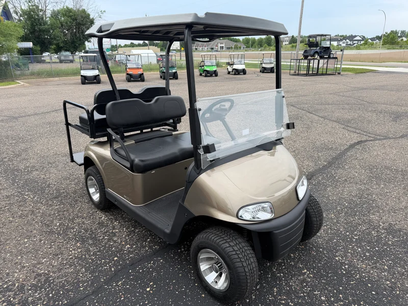 2017 E-Z-GO RXV photo 6