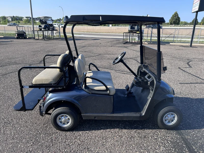 2017 E-Z-GO RXV photo 10