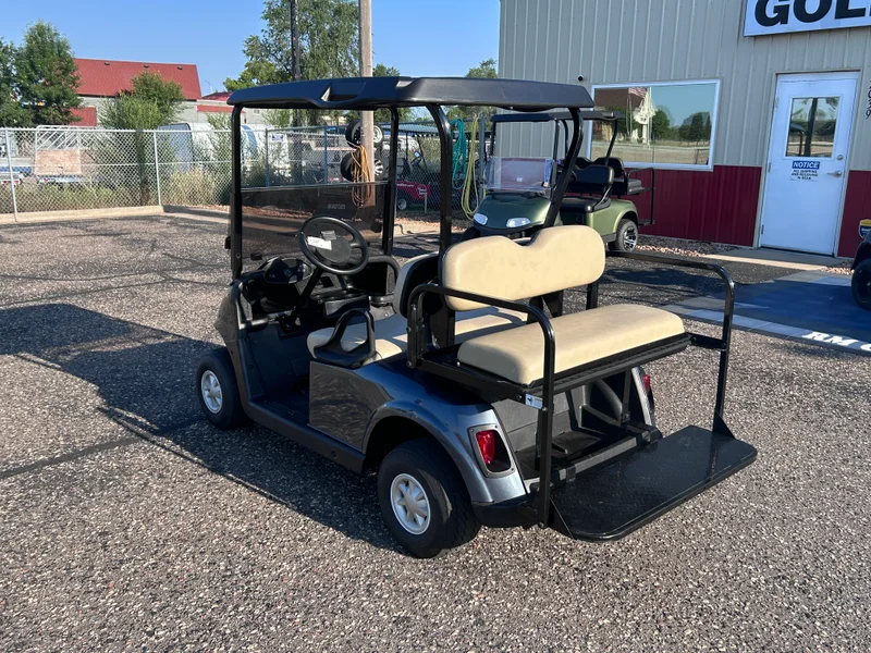 2017 E-Z-GO RXV photo 7