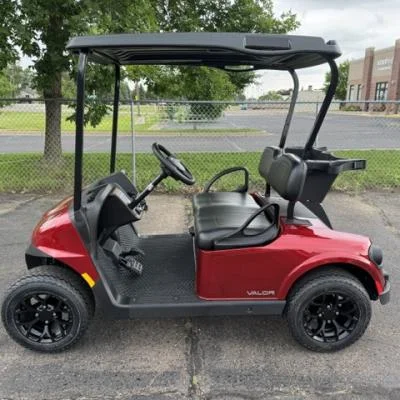 2027 E-Z-GO Valor photo 1