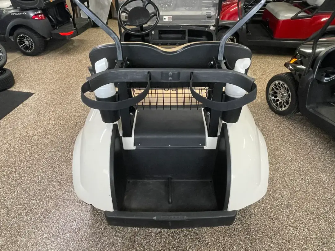 2019 E-Z-GO TXT photo 2
