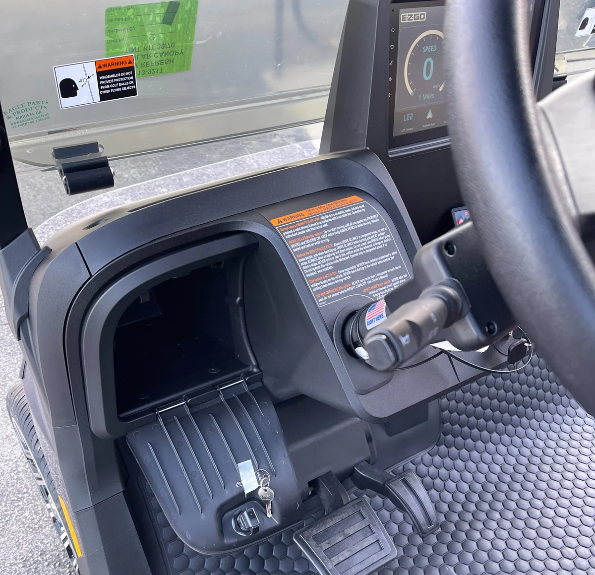 2026 E-Z-GO RXV ELiTE Lithium photo 9