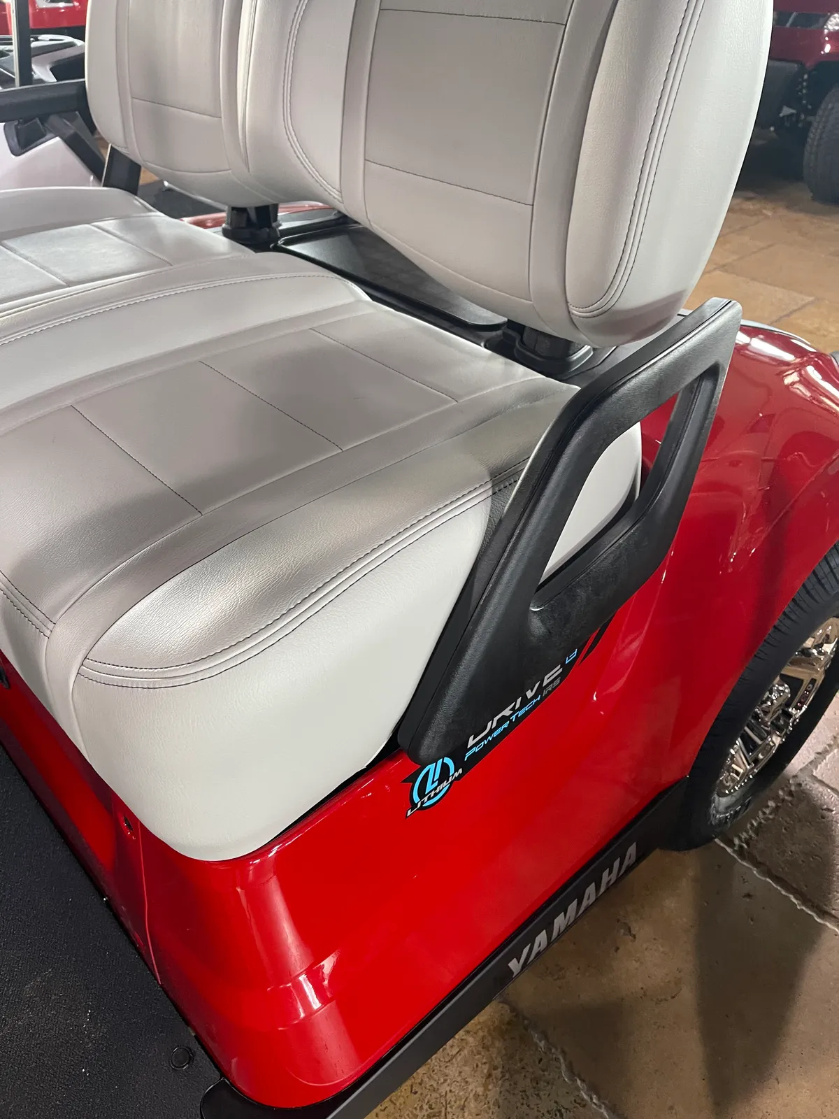 2026 Yamaha 48 V photo 5