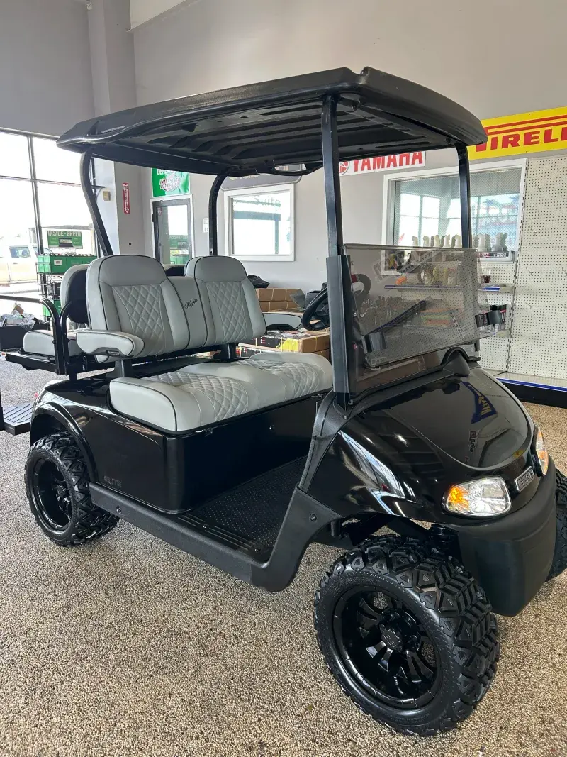 2022 E-Z-GO RXV ELiTE Lithium photo 1