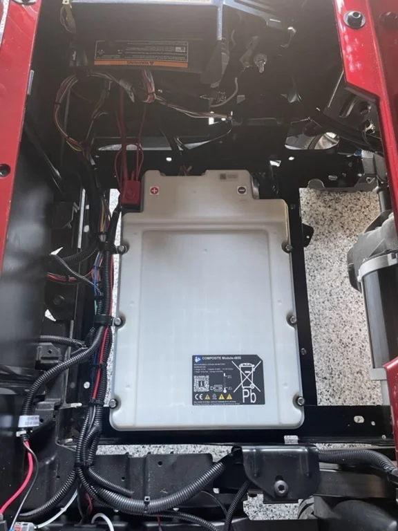 2018 E-Z-GO RXV photo 5