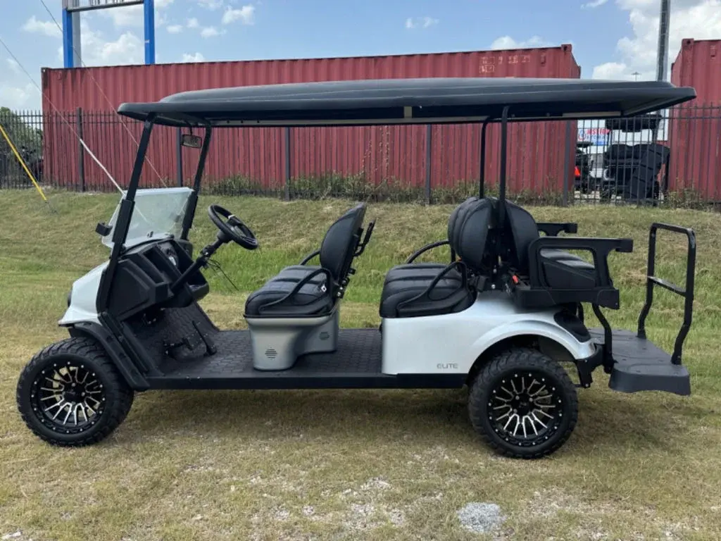 2023 E-Z-GO Express photo 3