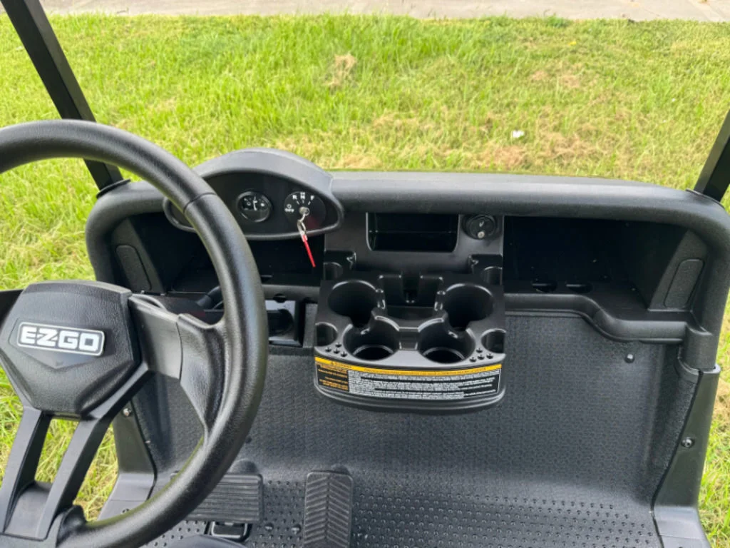 2021 E-Z-GO RXV ELiTE Lithium photo 4