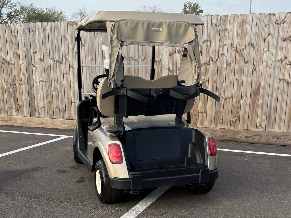 2022 E-Z-GO Freedom ELiTE Lithium photo 2