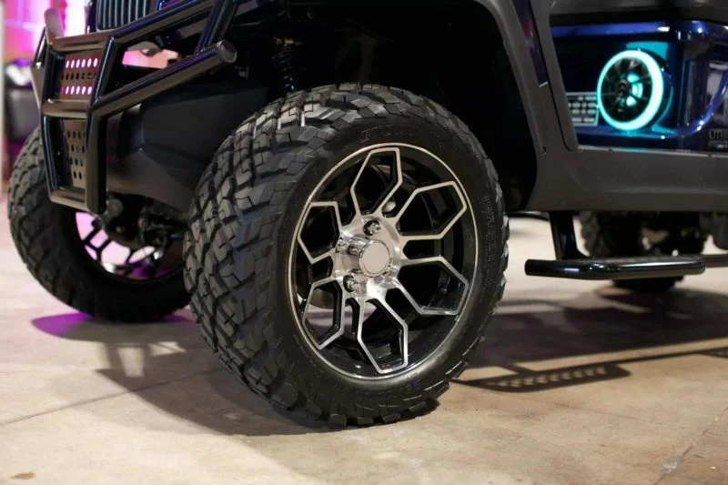 2027 Evolution Maverick 4 Plus 4 Plus photo 15