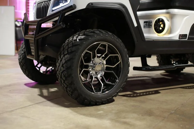 2027 Evolution Maverick 4 Plus 4 Plus photo 14