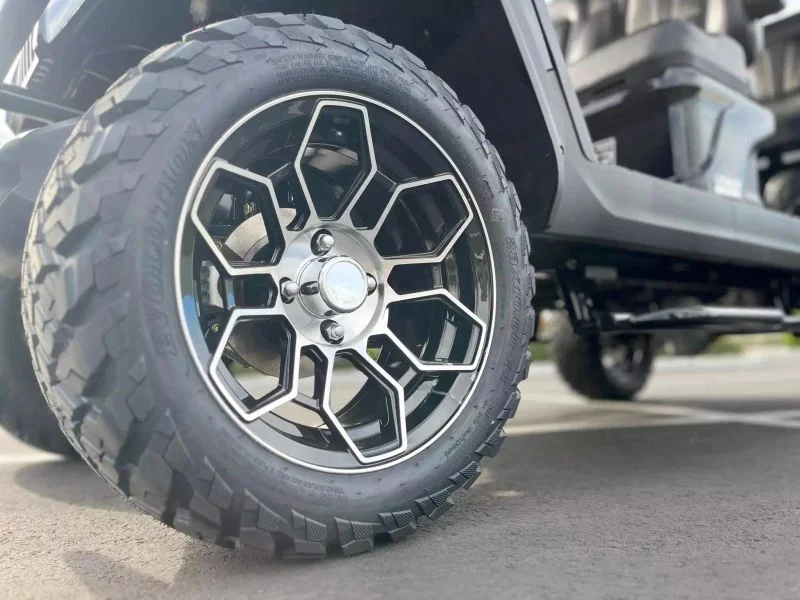 2027 Evolution D5 Maverick 4 Plus photo 14