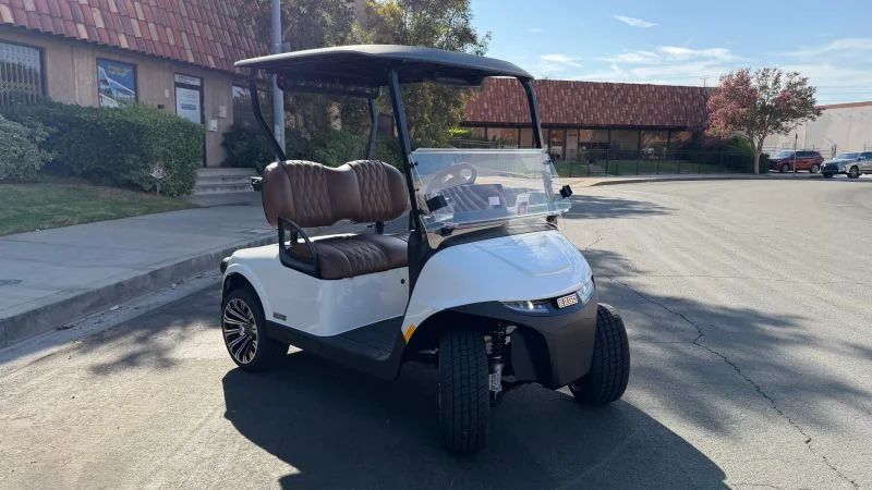 2027 E-Z-GO Freedom ELiTE Lithium photo 11