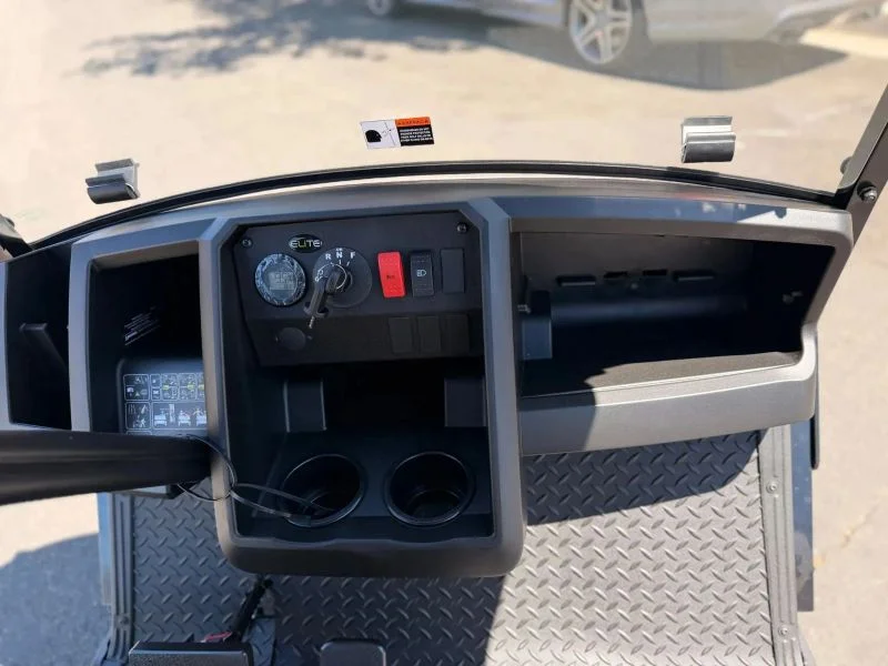 2027 Cushman Hauler 800 Elite photo 18