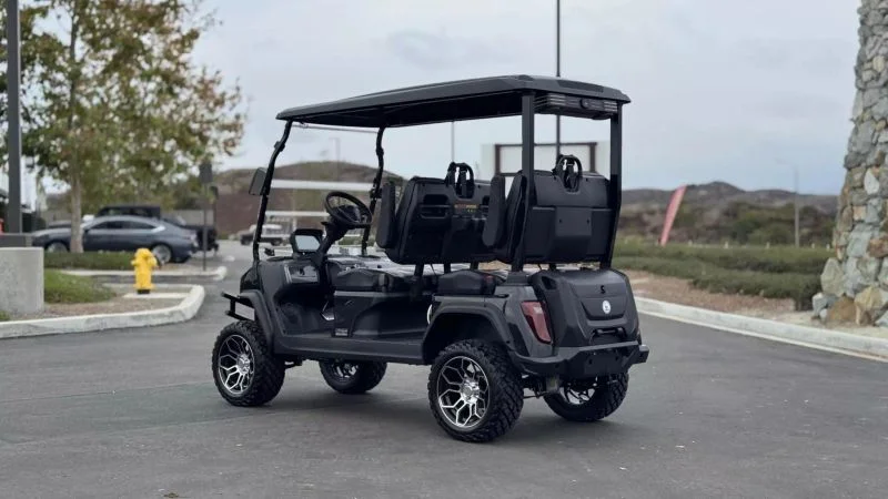2027 Evolution Maverick 4 Plus 4 Plus photo 8