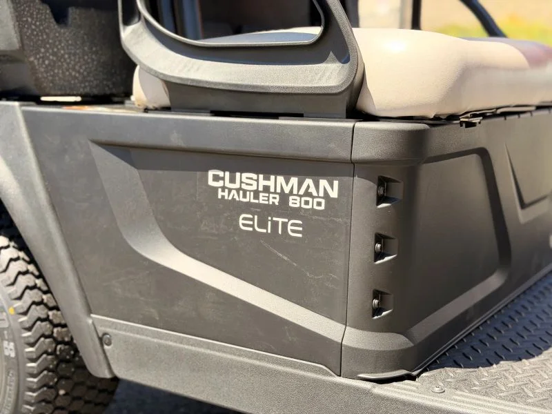 2027 Cushman Hauler 800 Elite photo 8