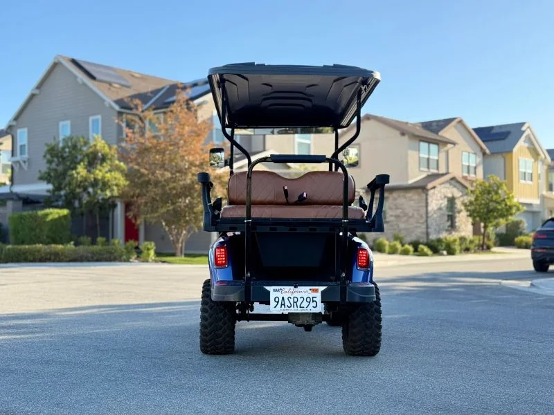 2022 E-Z-GO RXV photo 8