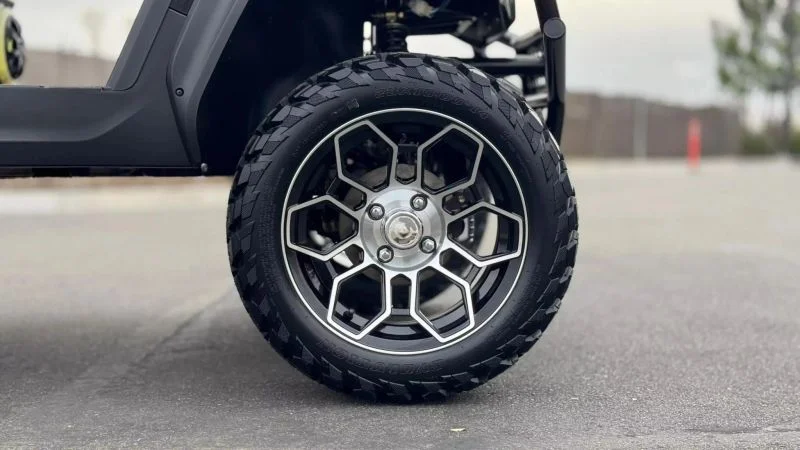 2027 Evolution Maverick 4 Plus 4 Plus photo 15