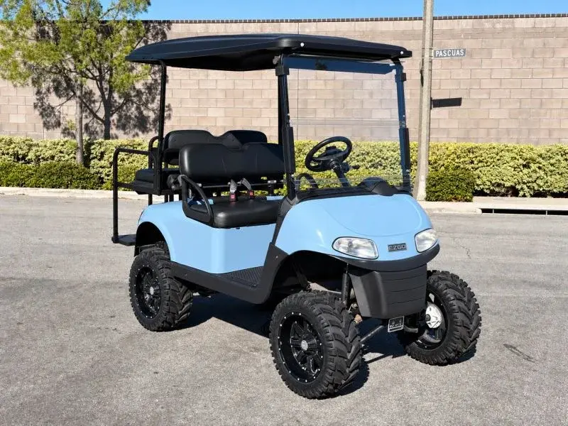 2021 E-Z-GO RXV photo 4