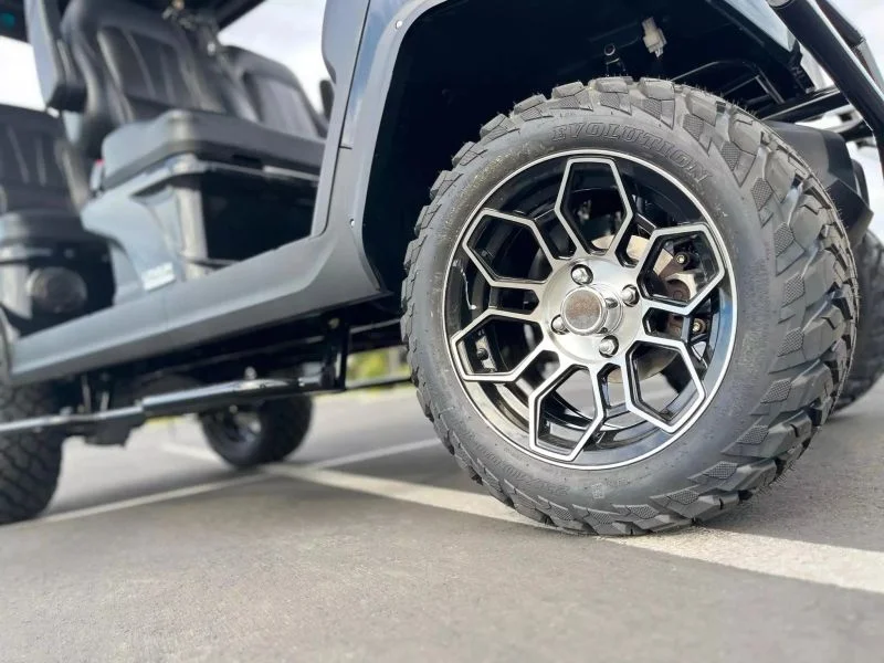 2027 Evolution D5 Maverick 4 Plus photo 17