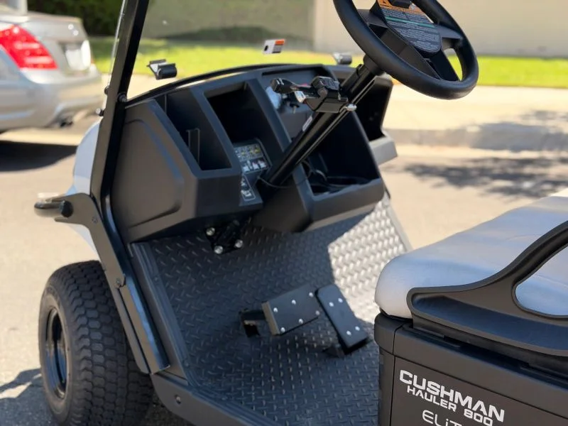2027 Cushman Hauler 800 Elite photo 16