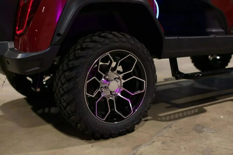 2027 Evolution Maverick 4 Plus 4 Plus photo 17