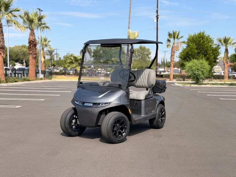 2027 E-Z-GO Freedom ELiTE Lithium photo 2