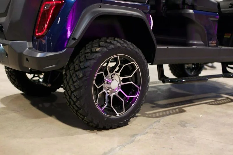 2027 Evolution Maverick 4 Plus 4 Plus photo 17