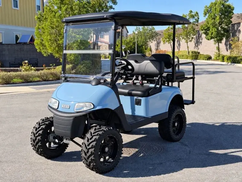 2021 E-Z-GO RXV photo 1