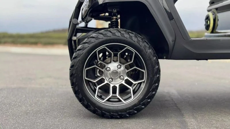 2027 Evolution Maverick 4 Plus 4 Plus photo 18