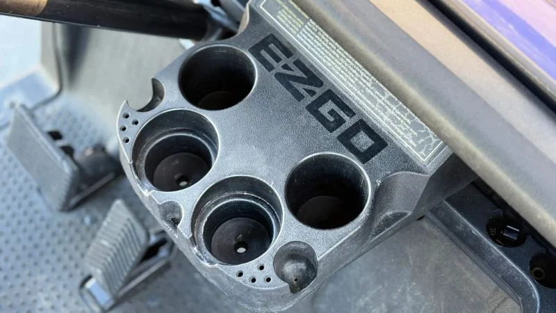 2022 E-Z-GO RXV photo 14