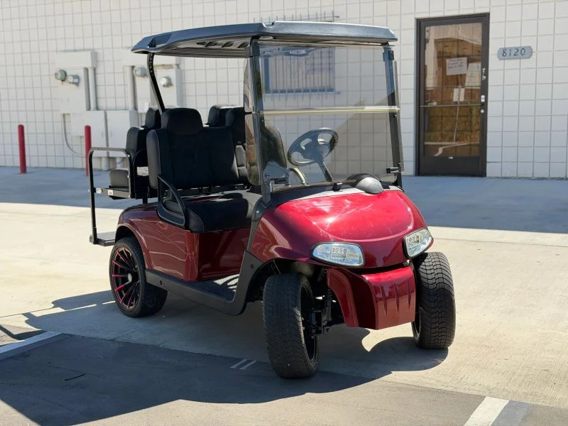 2017 E-Z-GO RXV photo 4
