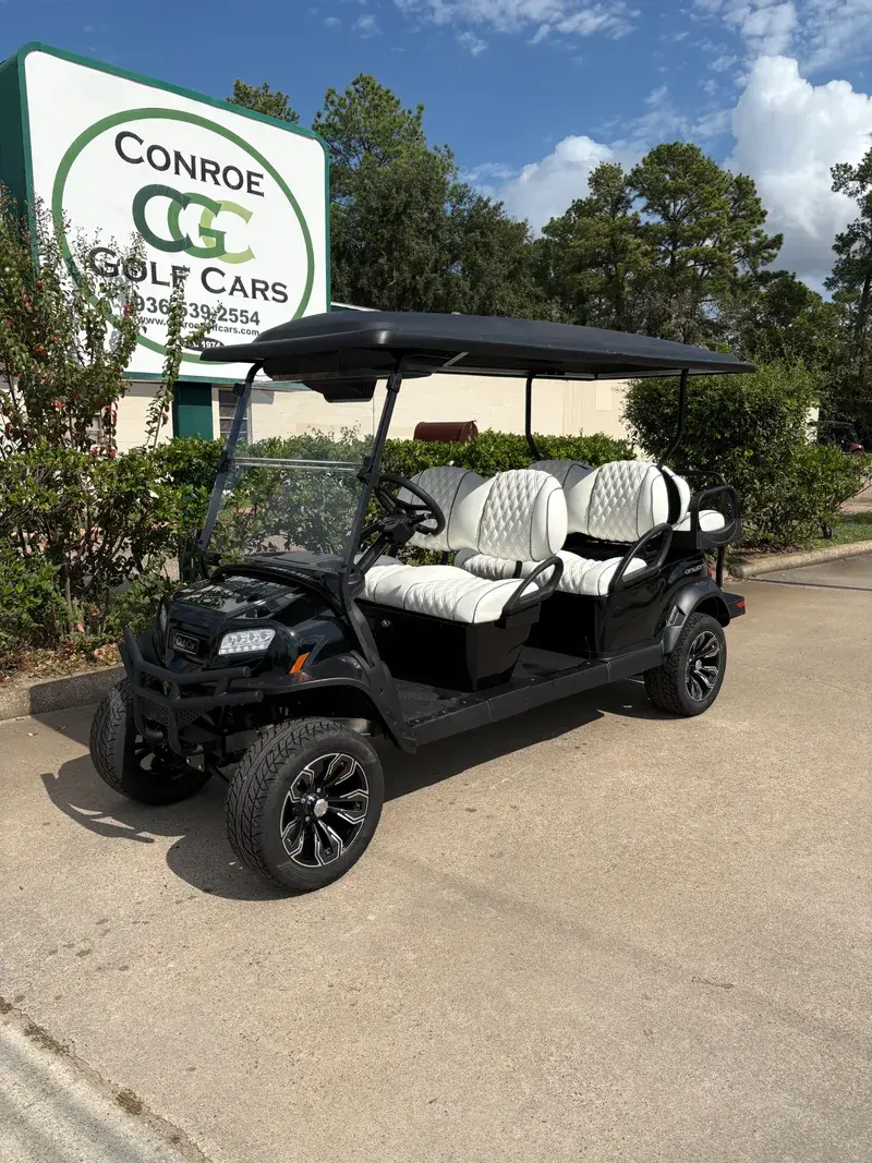 2027 Club Car Onward 6 Passenger photo 1