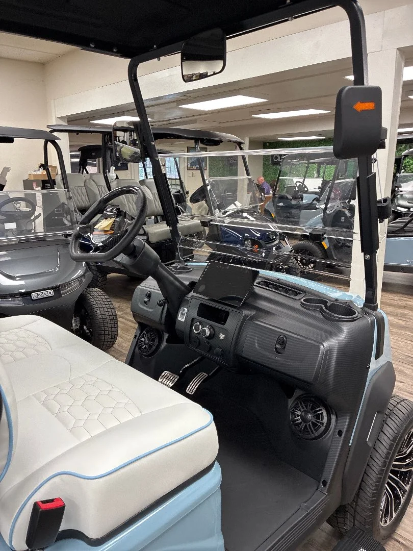 2026 Voyager EV Commander photo 4