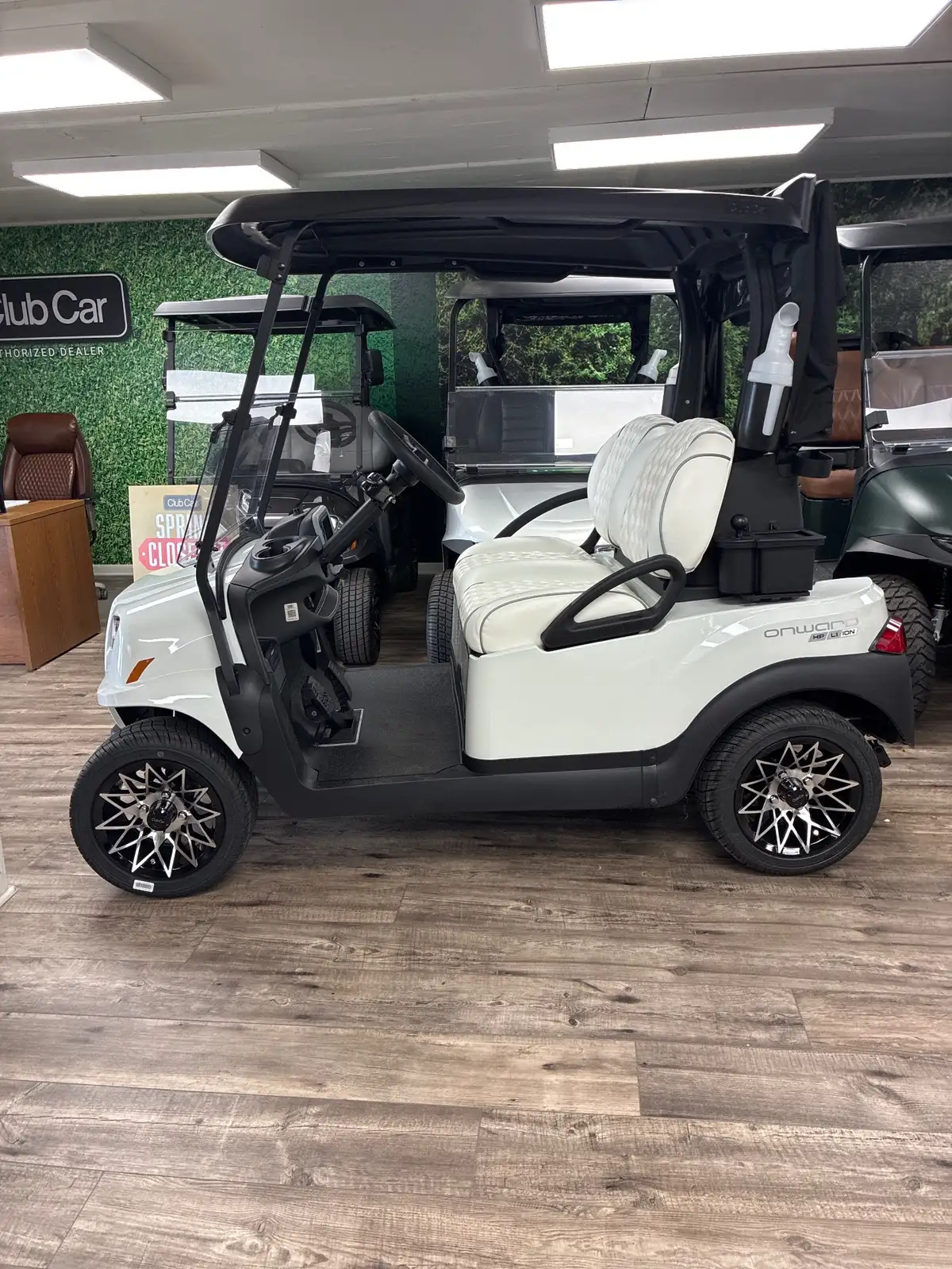 2026 Club Car Onward HP Li-Ion photo 2