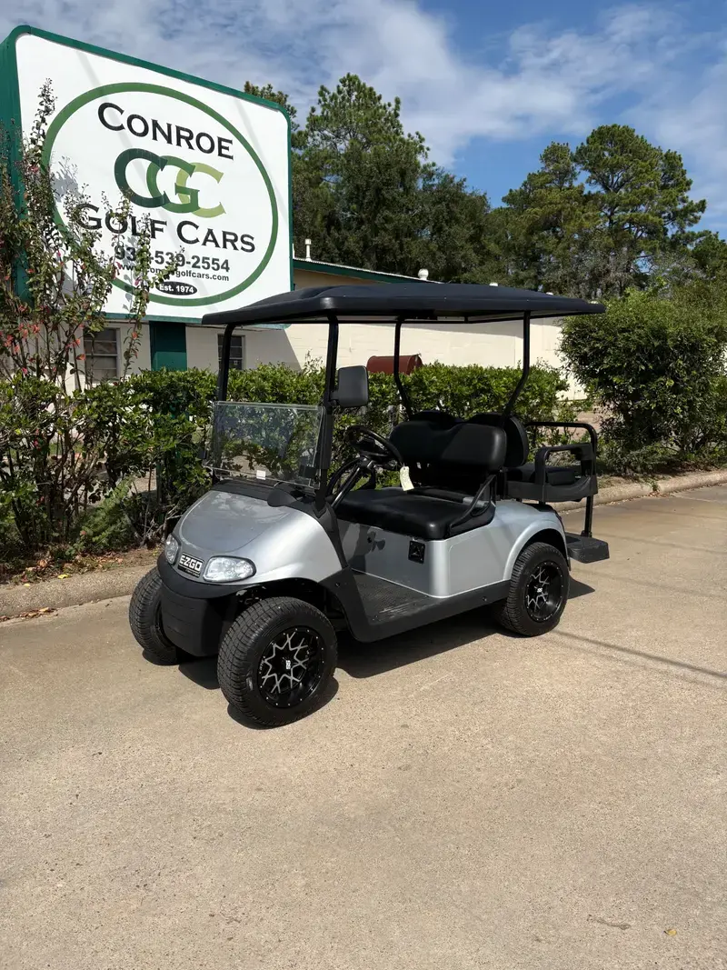 2023 E-Z-GO RXV ELiTE Lithium photo 1