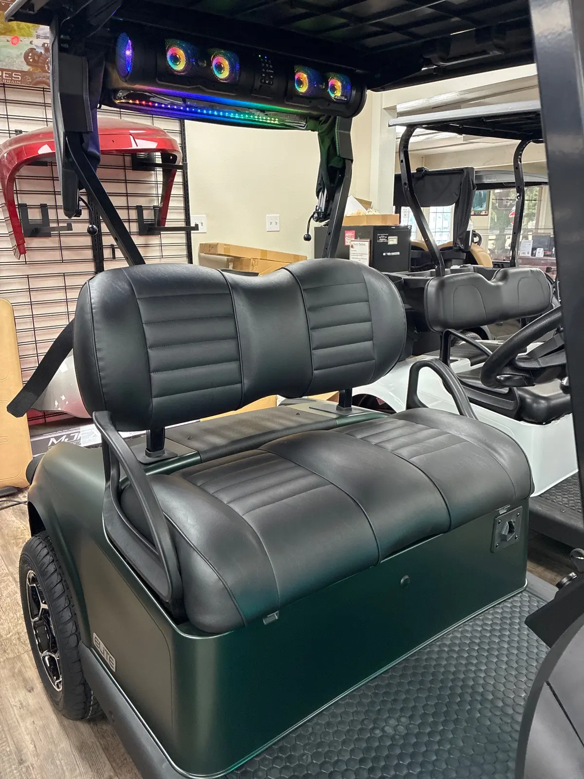2026 E-Z-GO RXV ELiTE Lithium photo 5