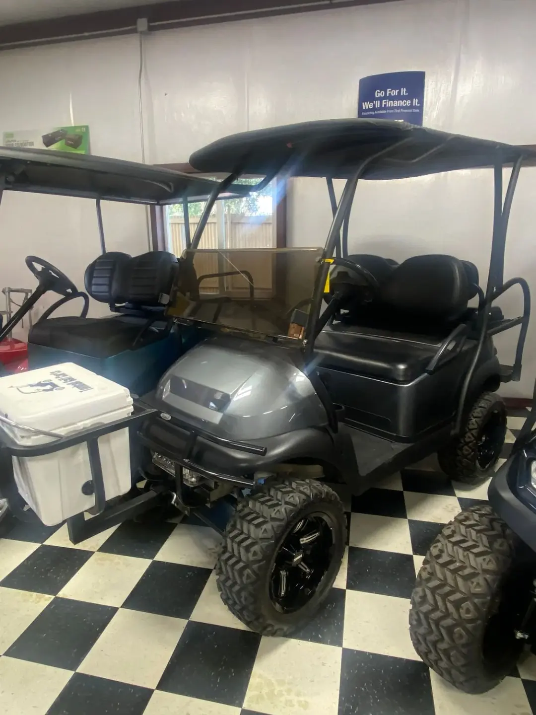 2018 Club Car Precedent Gas photo 1