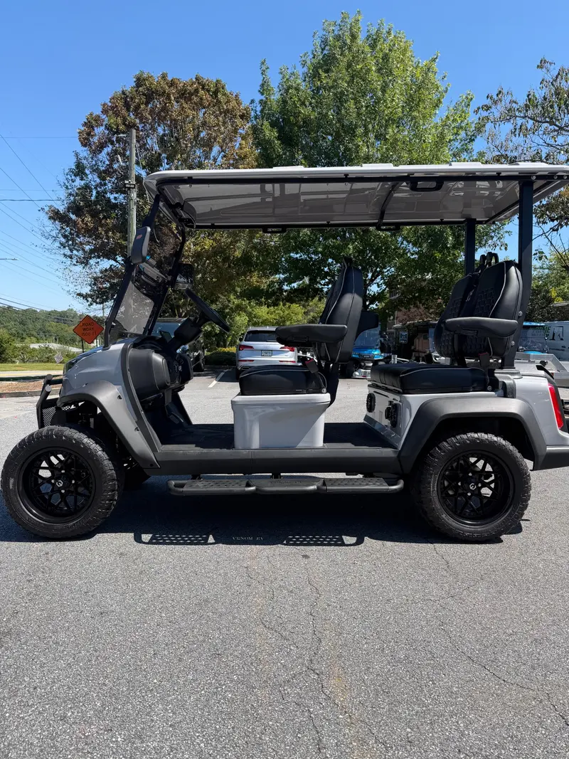 2026 Venom EV Stealth 0% FINANCING FAST FREE DELIVERY photo 2