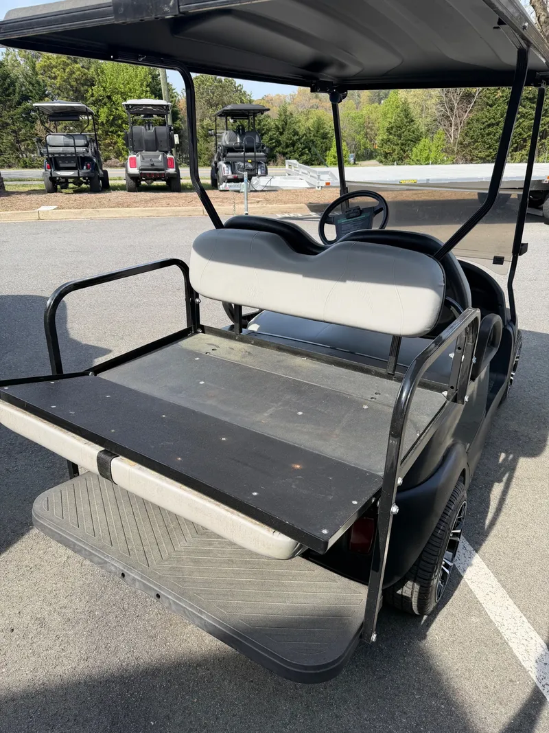 2007 Club Car President photo 8