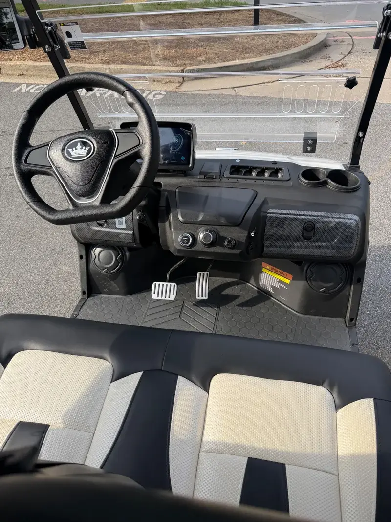 2027 Evolution D5 Maverick 4 Plus photo 5