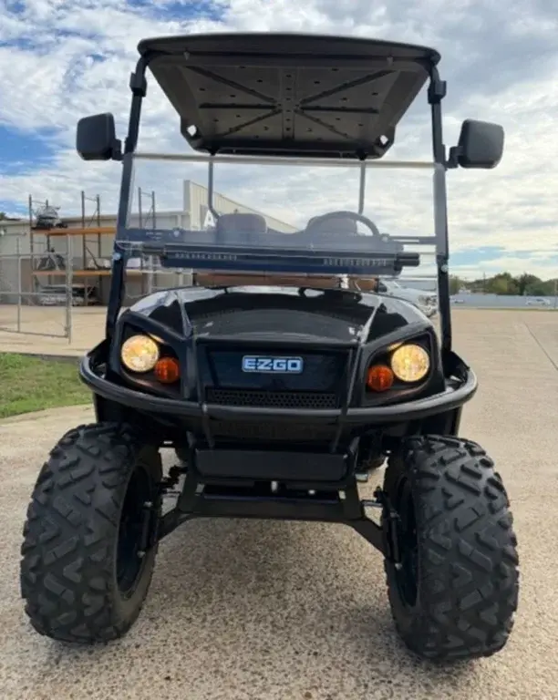 2011 E-Z-GO TXT photo 6