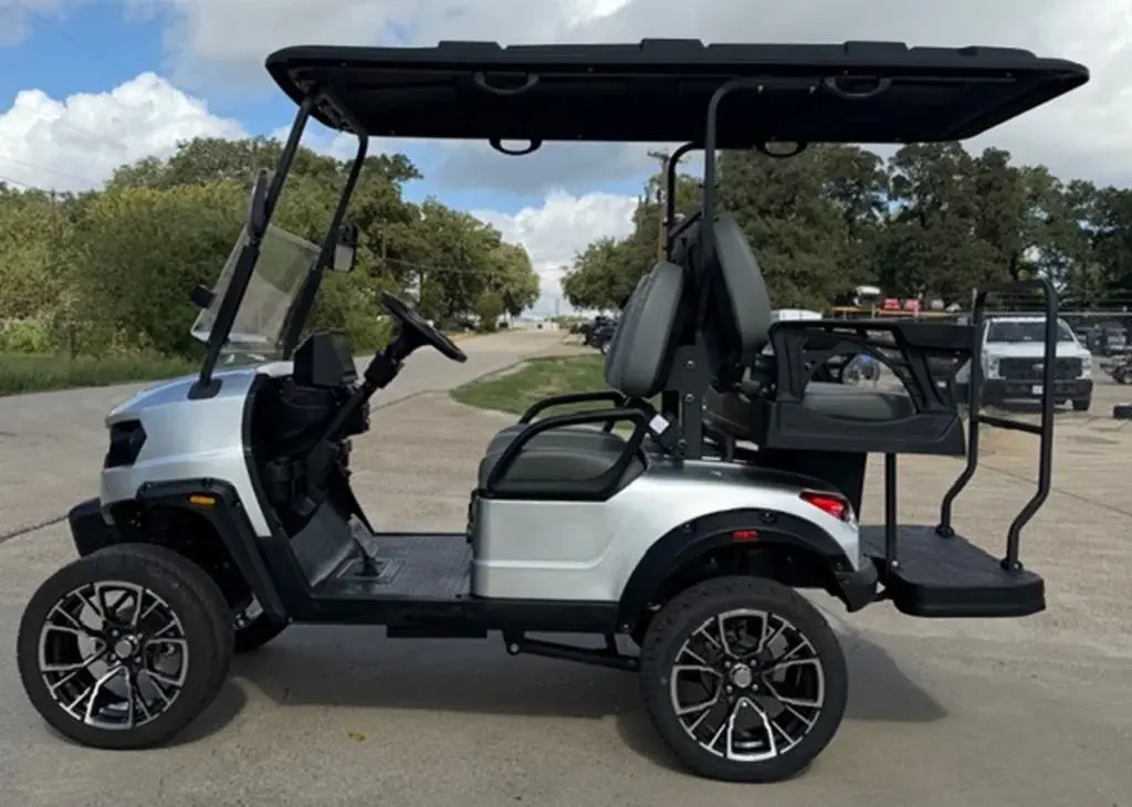 2026 Solana EV F 4P photo 2